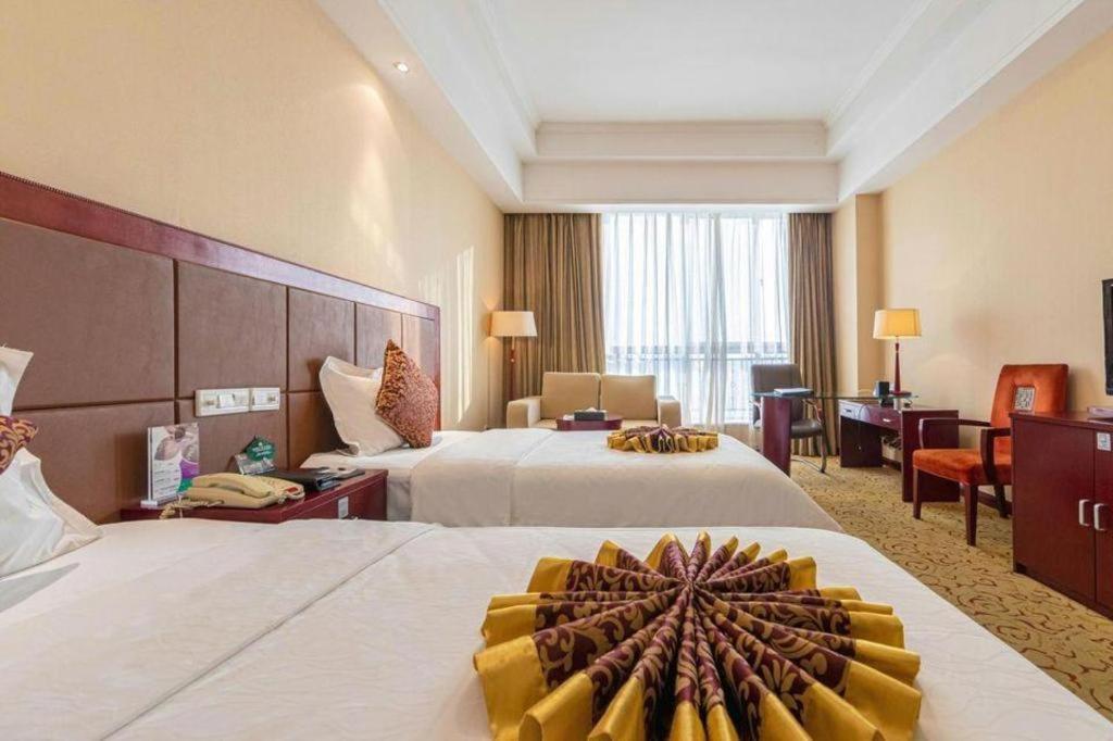 Qingdao Chengyang Detai Hotel Exterior photo
